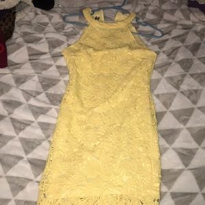 Very pretty lace dress